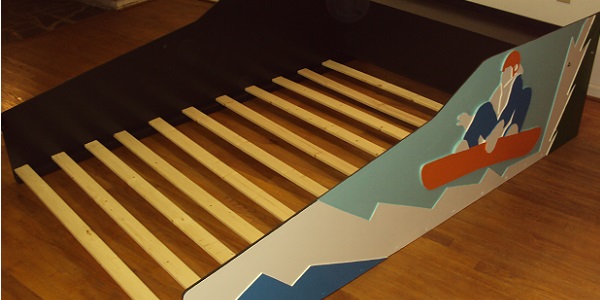 Snowboarder bed