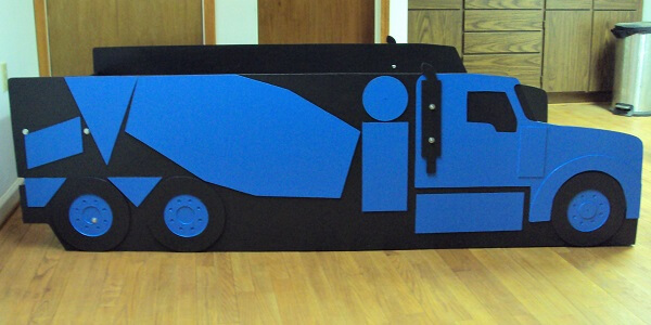 blue concrete truck side view