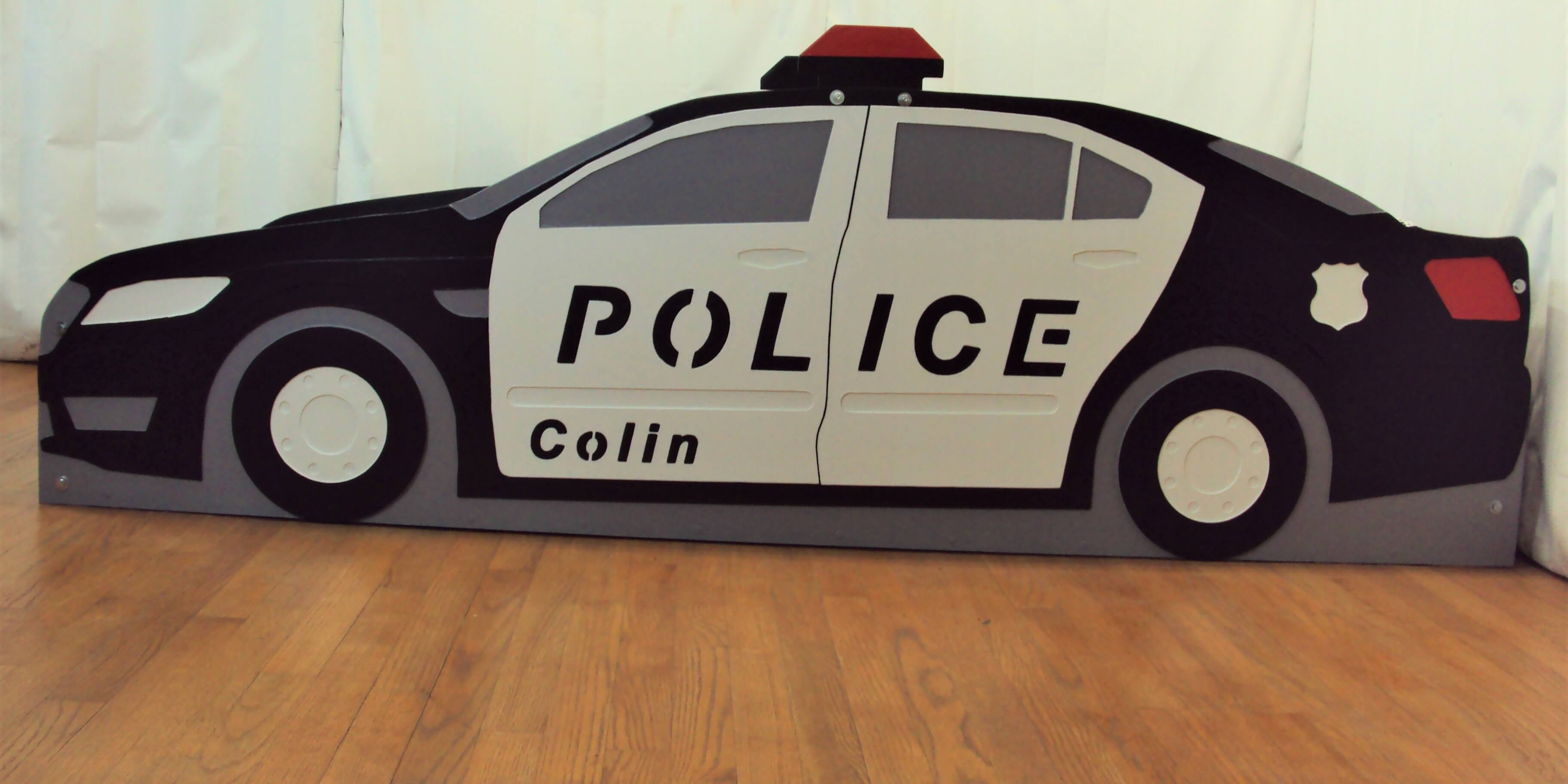 police pursuit car side view